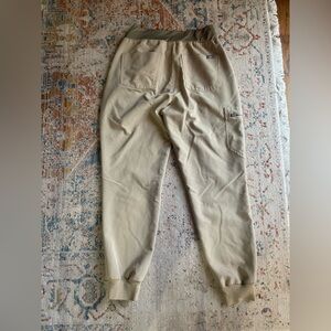 Women’s High Wasted Sandstone Zamora Petite Scrub Jogger Pant. Small.